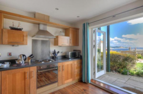 8 Buckfields, Lyme Regis